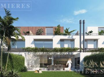 Casa · 172m² · 3 Dormitorios · 2 Cocheras · Casa en Venta en Pueblo Buenavista, San Fernando