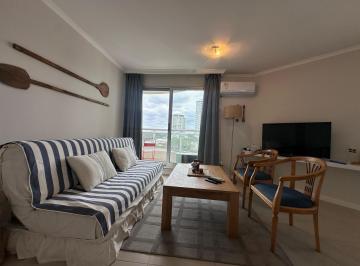 Departamento · 70m² · 3 Ambientes · 1 Cochera · Departamento en Av Roosevelt