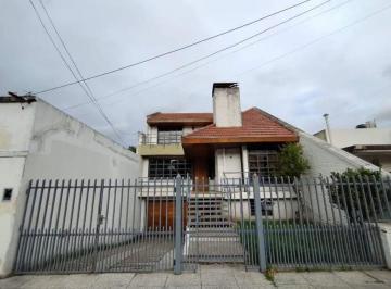 Casa de 5 ambientes, La Matanza · Escucho Oferta! Gran Chalet 5 Ambientes en Venta San Justo