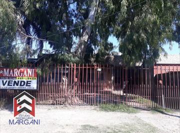 Casa · 130m² · 3 Ambientes · 5 Cocheras · Excelente Casa 3 Amb C/ Entrada Vehiculos S/ Lote 450 m²