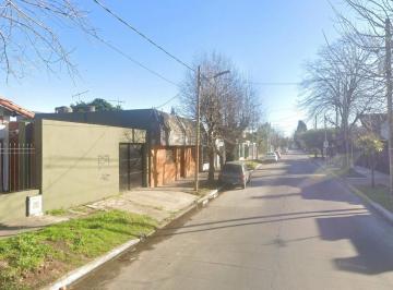 Casa · 110m² · 5 Ambientes · Casa en Venta - 3 Dorm. 2 Baños - Lomas de Zamora