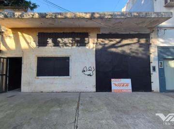 Bodega-Galpón · 280m² · En Venta y Alquiler, Galpón 280 m² Exc Ubic. Zona Industrial (I1), Villa Martelli.