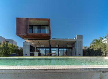 Casa · 240m² · 4 Ambientes · 2 Cocheras · Venta Casa 4 Ambientes Puertos del Lago Acacias, Escobar