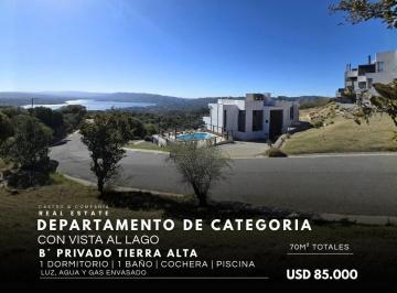 Departamento · 70m² · 4 Ambientes · 1 Cochera · Venta Departamento de Categoría con Vistas Al Lago Pileta y Cochera en Barrio Privado Tierra Alta