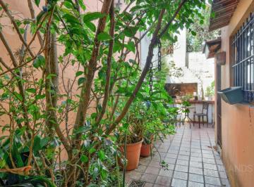 PH · 98m² · 3 Ambientes · 1 Cochera · Venta PH Nuñez 3 Ambientes con Cochera, Patio y Parrilla.