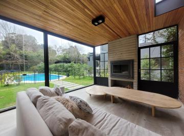 Casa · 420m² · 10 Ambientes · 4 Cocheras · Impecable, a Estrenar en Alquiler