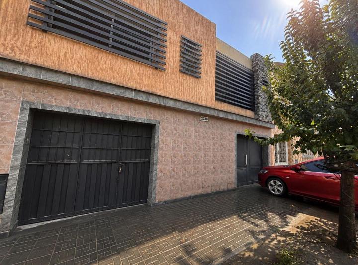 PH · 196m² · 4 Ambientes · 2 Cocheras
