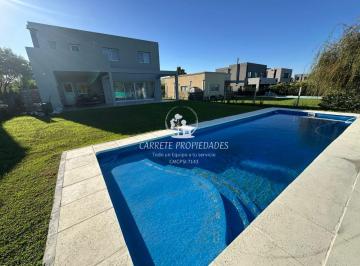 Casa de 4 ambientes, Pilar · Casa en Venta de 4 Ambientes Amoblada con Pileta. Barrio Santa Elena. Pilar.