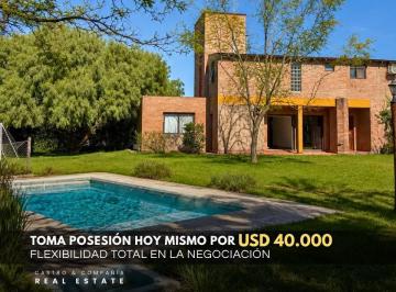 Casa · 397m² · 6 Ambientes · Venta Casa Oportunidad Imperdible en Country Causana Malagueño con Entrega y Financiación Flexible