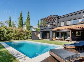 Casa · 335m² · 3 Dormitorios · Casa en Venta en Barrio La Alameda, Nordelta