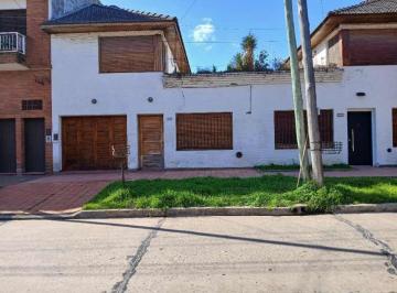 PH de 3 ambientes, Avellaneda · Alquiler Amplio Duplex de Tres Ambientes con Garaje Cubierto Amplio, Patio Amplio, Dos Dorm..
