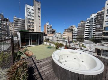 PH · 104m² · 5 Ambientes · Venta - Casa de Planta Alta con Terraza y Quincho Zona Centro