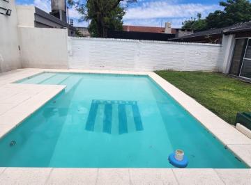 Casa · 180m² · 6 Ambientes · Casa en Venta 6 Ambientes, Morón