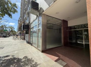 Local comercial · 220m² · 4 Ambientes · Importante Local en Retiro con Subsuelo y Oficinas