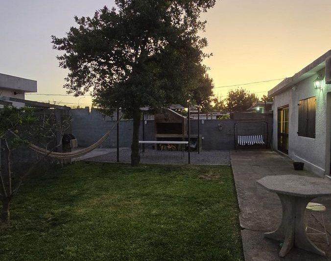 Casa · 70m² · 4 Ambientes · 2 Cocheras