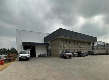 Local comercial · 5000m² · 3 Ambientes · 5 Cocheras · Venta - Galpón /nave en Parque Industrial Dentro de Rosario