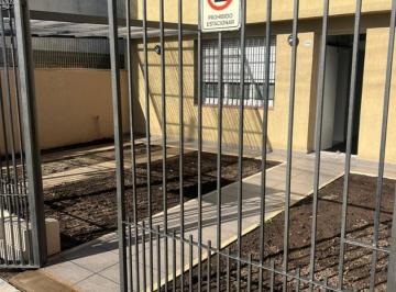 PH · 95m² · 3 Ambientes · 2 Cocheras · PH en Venta C/ Cochera Reciclado a Nuevo.