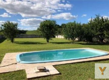 Casa · 250m² · 4 Ambientes · Casa en Venta - 3 Dorm. 1 Baño - San Pedro