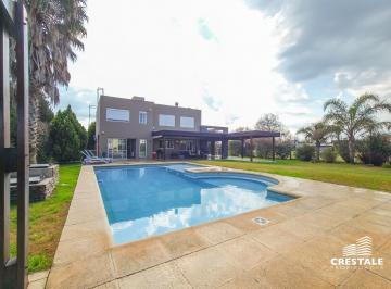 Casa · 240m² · 6 Ambientes · 4 Cocheras · Venta - Casa 4 Dorm. con Piscina y Quincho - Lote de 1.200 m² - Puerto Roldán.