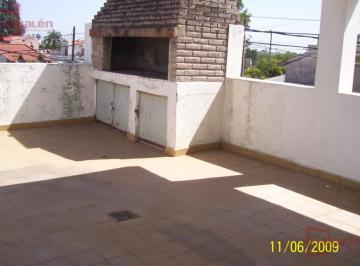 Departamento · 60m² · 2 Ambientes · Departamento en Planta Alta de 2 Dorm. con Terraza y Asador – Barrio Maipú