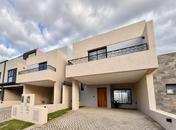 Casa · 126m² · 3 Ambientes · 2 Cocheras · Venta Duplex Dos Dorm. Manantiales Quebradas
