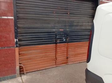 Bodega-Galpón , Villa Devoto · Galpon en Alquiler. Excelente Estado.$2.500.000