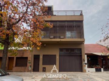 Bodega-Galpón · 250m² · 6 Ambientes · 3 Cocheras · Edificio en Block | Lote Propio | Multifamiliar Y/o Comercial | Excelente Estado