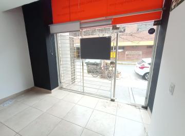 Local comercial · 60m² · Local Comercial - Planta Libre - Baño - Caseros N° 826 - Alberdi