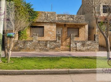 Casa · 109m² · 3 Ambientes · 2 Cocheras · Casa - Lomas de Zamora
