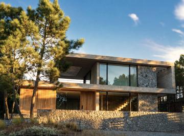 Casa · 365m² · 9 Ambientes · 3 Cocheras · Casa con Vistas Al Mar en Venta