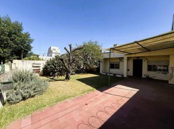 Casa · 97m² · 3 Ambientes · 2 Cocheras · Casa 3 Ambientes en Venta, Merlo