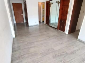 Departamento · 121m² · 5 Ambientes · Almagro. Venta. Departamento de 4 Ambientes. Muy Luminoso