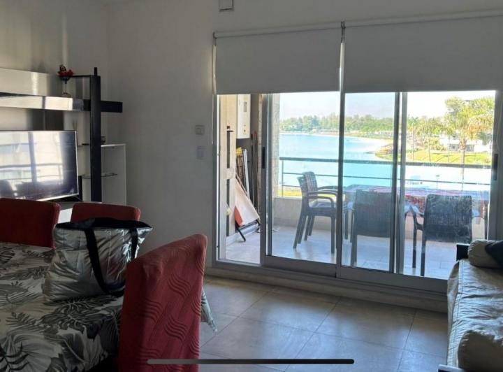 Departamento en alquiler bajo precio de mercado en Villa Rosa