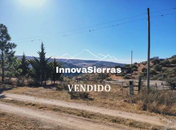 Terreno · 3700m² · En Venta Hermoso Terreno de 3700 m² en Tanti Escritura y Servicios