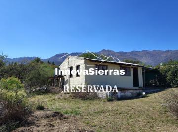 Casa · 50m² · 2 Ambientes · 1 Cochera · Venta Casa de 1 Dorm. Grandes Vistas y Potencial | Bv. Los Olivares | Los Hornillos | Traslasierra