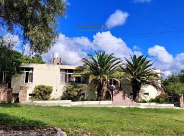 Local comercial · 460m² · 13 Ambientes · 12 Cocheras · Hostería en Venta en Mina Clavero a 100 m del Río | 8 Hab C/baño | Ideal Inversión