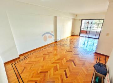 Departamento de 3 ambientes, Floresta · 3 Amb. con 2 Balcones + Cochera + Lavadero – Muy Luminoso – Floresta