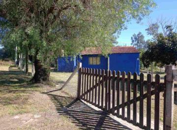 Casa · 59m² · 3 Ambientes · 1 Cochera · Venta Casa en Esquina 2 Dorm. en San Luis