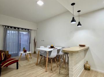 PH · 55m² · 3 Ambientes · Venta PH 3 Ambientes Reciclado con Patio en Banfield Oeste