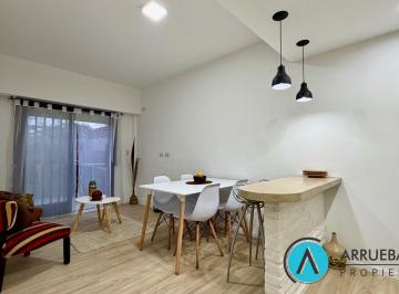 PH · 55m² · 3 Ambientes · Venta PH 3 Ambientes Reciclado con Patio en Banfield Oeste