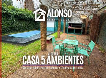 Casa · 82m² · 4 Ambientes · 2 Cocheras · Venta - Casa 5 Amb. con Gran Parque y Pileta – Lanús Este