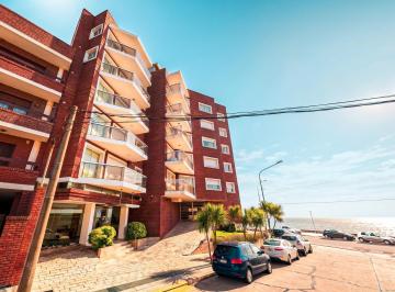 Departamento · 90m² · 4 Ambientes · 1 Cochera · Alquiler Departamento de 3 Ambientes en La Perla Mar del Plata