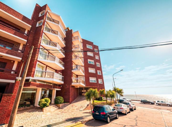 Departamento · 90m² · 4 Ambientes · 1 Cochera