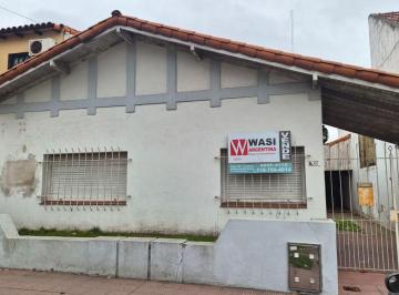 Casa de 4 ambientes, Lomas de Zamora · Excelente Zona