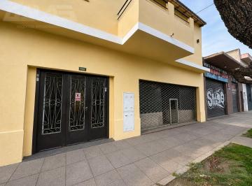 Casa · 210m² · 6 Ambientes · 1 Cochera · Casa en San Antonio de Padua