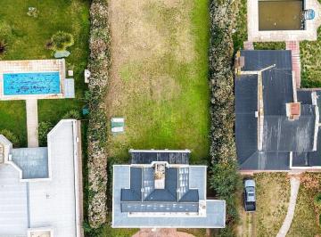 Casa · 75m² · 3 Ambientes · 2 Cocheras · Casa - Bahia Blanca