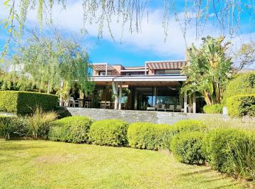 Casa · 450m² · 10 Ambientes · 4 Cocheras · Casa Barrio Santa Barbara
