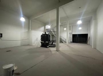 Bodega-Galpón · 630m² · Alquiler Galpon con Oficinas Godoy Cruz Mendoza