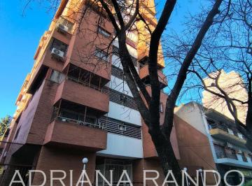 Departamento de 3 ambientes, Villa del Parque · Excelente Departamento de 3 Ambientes Al Frente con Balcon