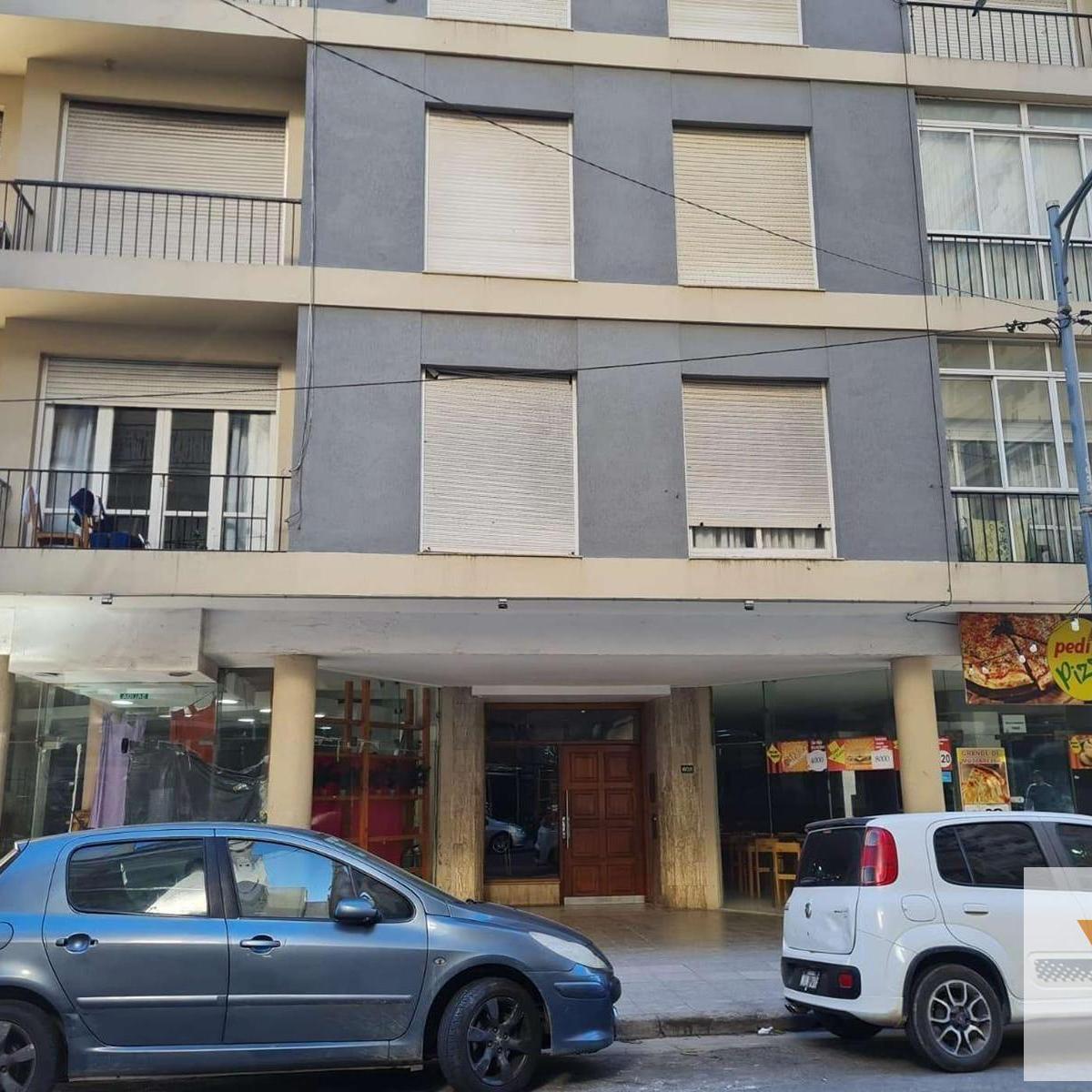 Departamento 2 dorm, 58m² en piso alto con ascensor — Corrientes
